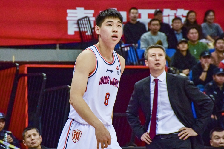 大胜新疆！广州男篮队史首次在CBA季后赛1/4决赛中取得胜利